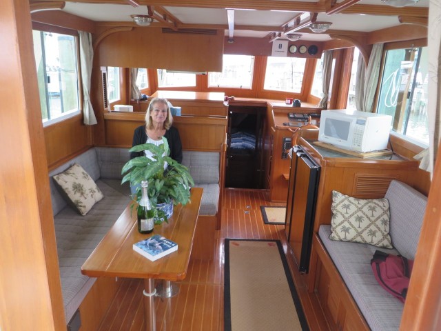 Step into the salon right form the aft deck