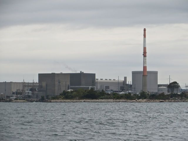 We passed the Millstone Nuclear Power Station. Not the prettiest sight, but a "landmark" along the route.