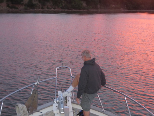 Al pulls up the anchor for another early start.