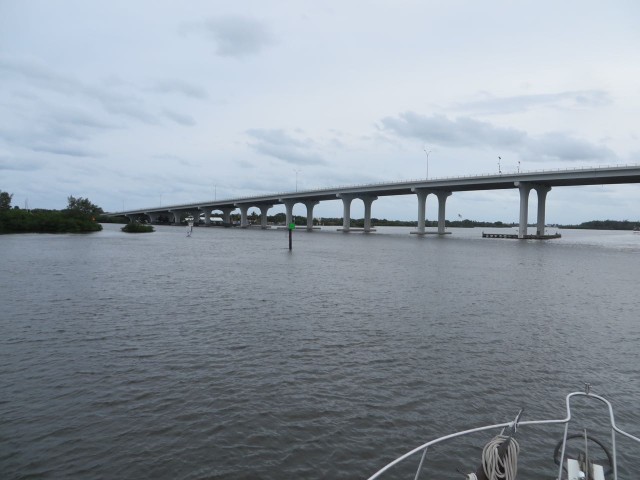 Making our port turn towards the entrance to Vero City Beach Marina. Easy once you know what to expect.