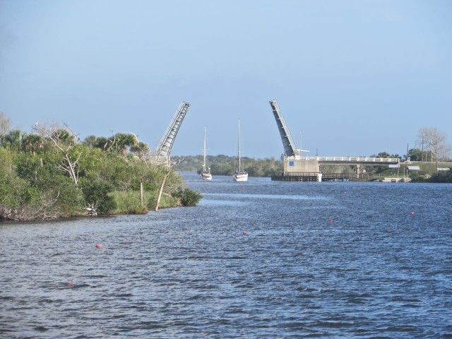  Ironically, our timing was such that we reached two of the bridges while it was opening for taller boats. 